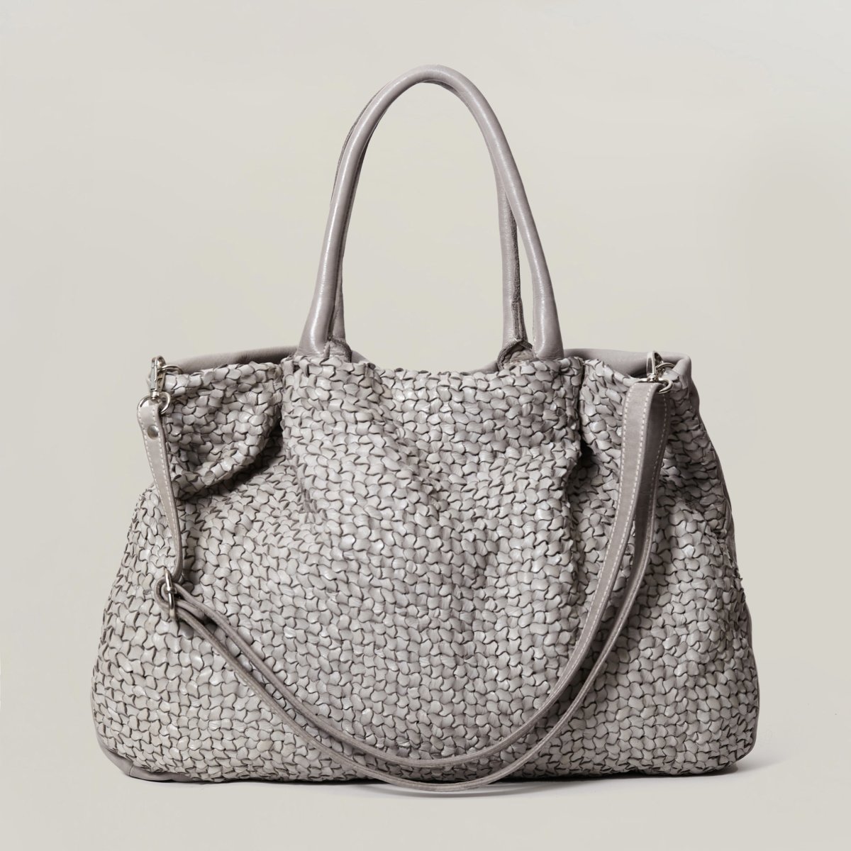 Perla – Borsa a spalla in pelle intrecciata “groove”